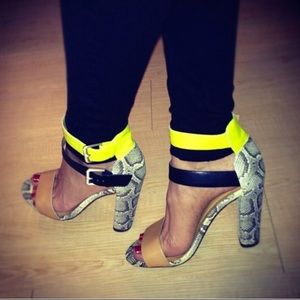 New in Box Just Fab Heels Size 5.5